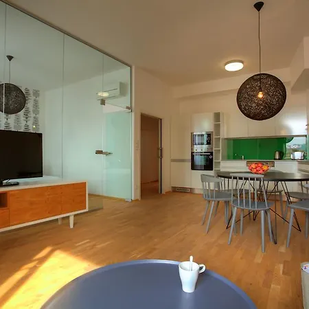 Apartmán Rybna 9 *