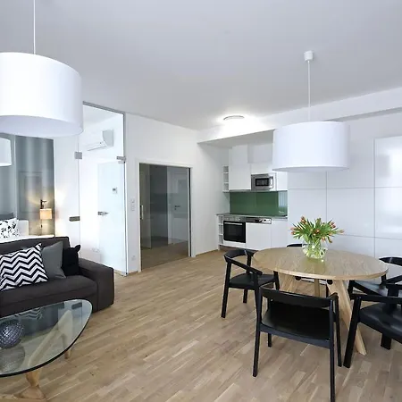 Apartmán Rybna 9 *